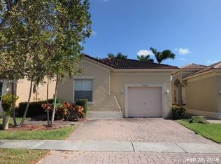 2305 NE 37th Rd, Homestead, FL 33033