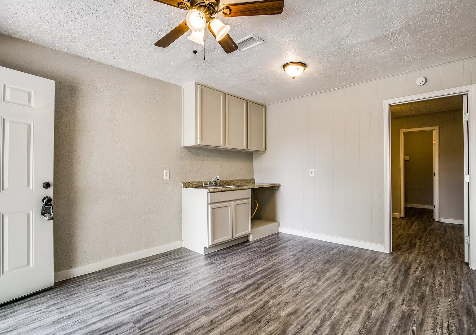 4820 Oak Ave — Photo 3