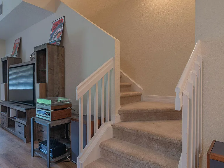 44 SE Sedona Cir #102 — Photo 8