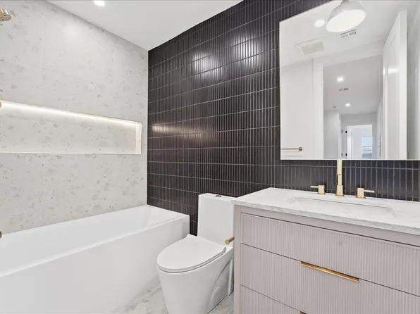 105 Laidlaw Avenue image 11 of 23