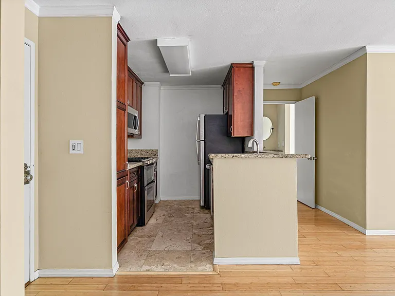 1621 Hotel Cir S #E103 — Photo 5