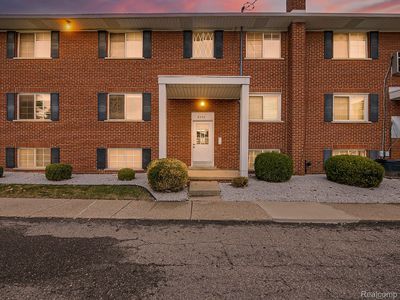 8250 Crestview Dr #B8, Sterling Heights, MI, 48312