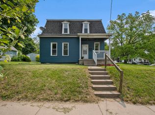 752 College Ave NE, Grand Rapids, MI 49503