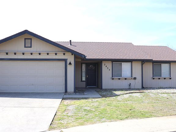 3rd image of 2435 N Sowell Ct