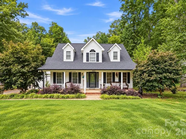 8866 Oldenburg Dr, Mount Pleasant, NC 28124
