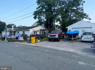 7800 Catherine Ave, Pasadena, MD