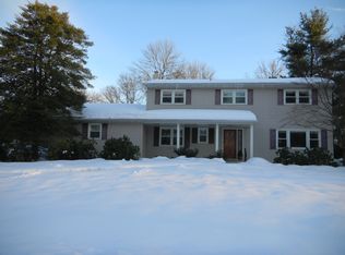 11 Devon Rd, Edison, NJ 08820