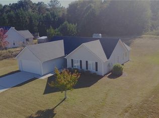 7020 Greenridge Dr, Loganville, GA 30052