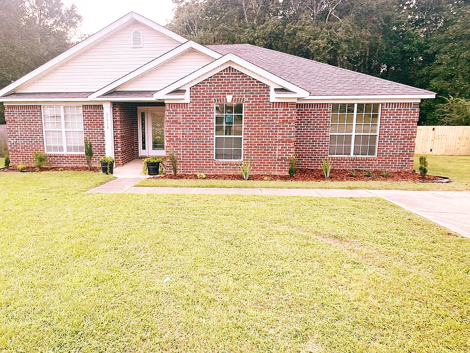 15950 Pecan View Dr