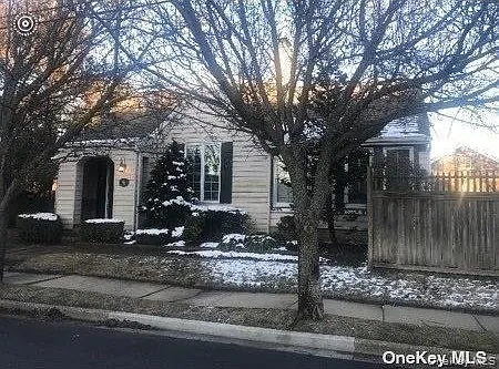 11 Biarritz St — Photo 5