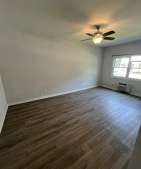 8 Vine St #101 — Photo 2