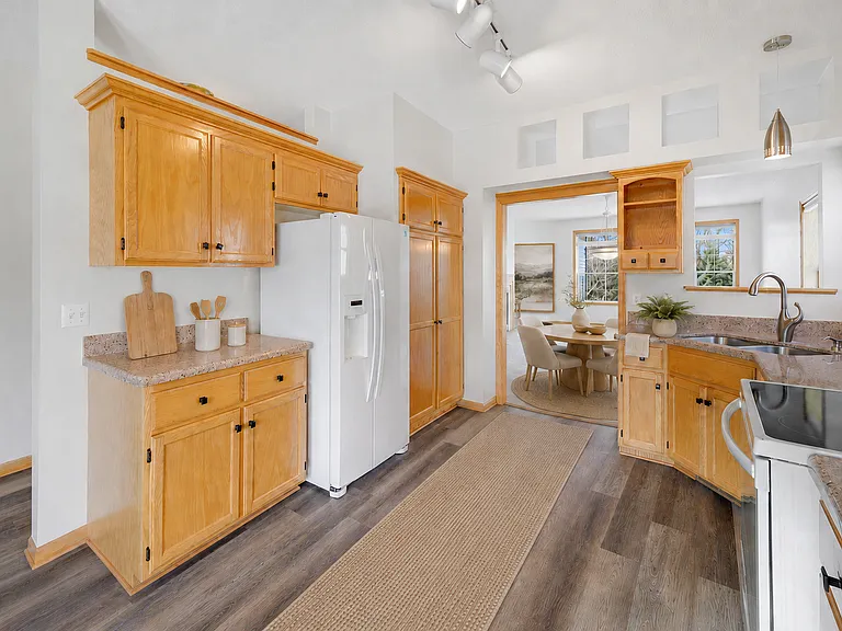 23096 Eidelweiss St NW — Photo 6