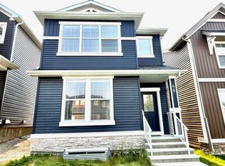 48 Ambleside Cres NW #1, Calgary, AB T3P1S6