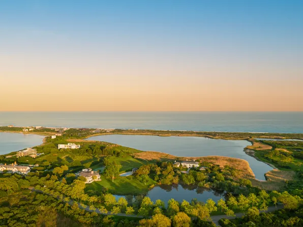 54 Jule Pond Dr, Southampton, NY 11968