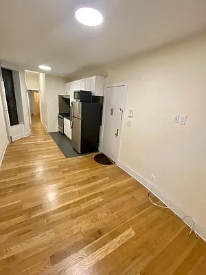 Rented by Dom & E Property Management | media 21