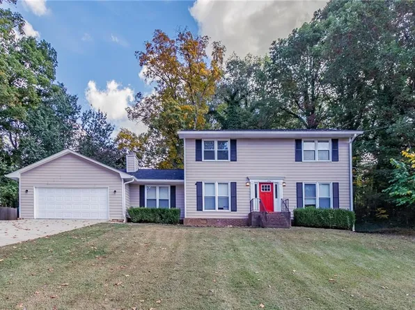 4746 Bexley Dr, Stone Mountain, GA 30083