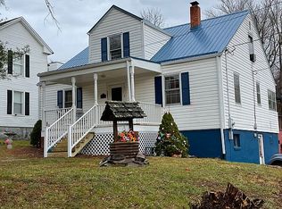 4006 Charles St, Pulaski, VA 24301