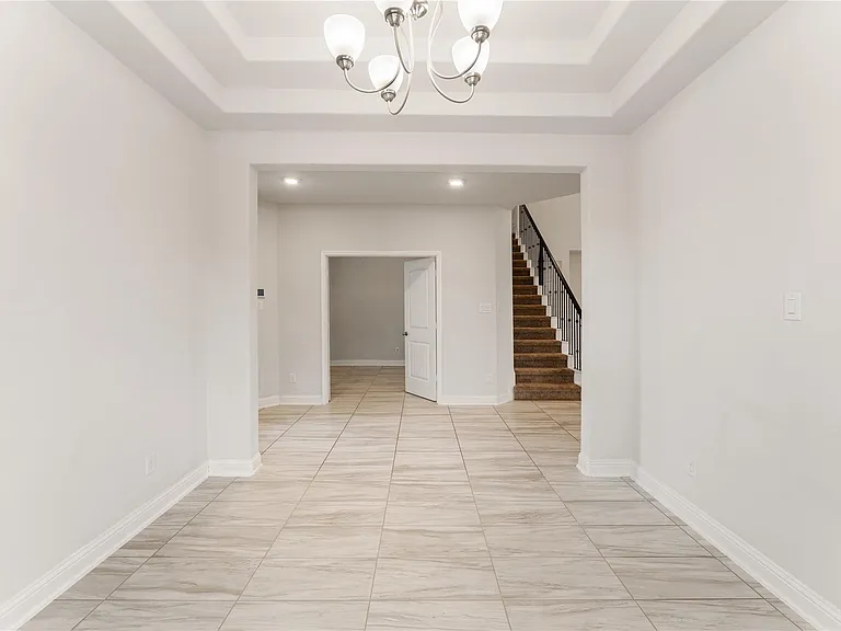 7623 Water Glen Ln — Photo 11