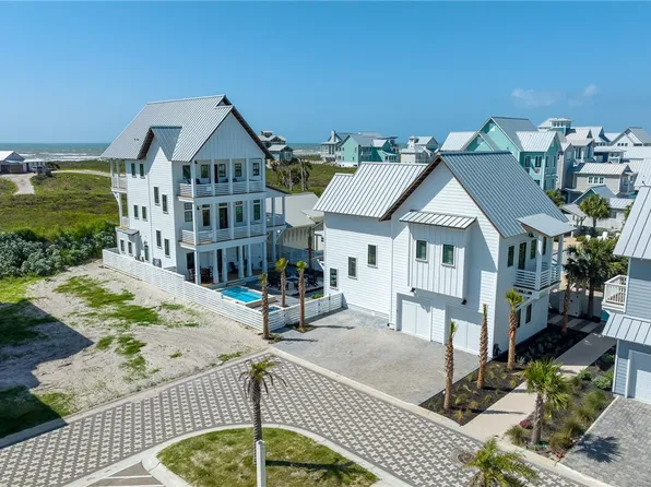 165 Triton Ln, Pt Aransas, TX 78373