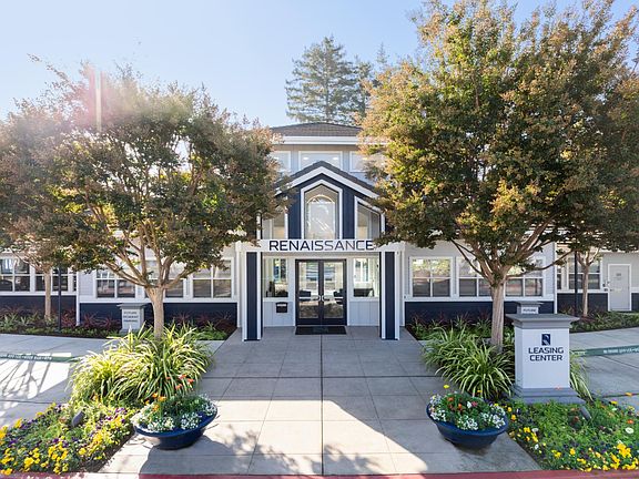 Leasing Center
