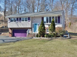 462 Conklintown Rd, Ringwood, NJ 07456