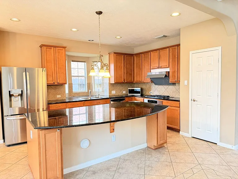 2214 Jurgensen Ln — Photo 16