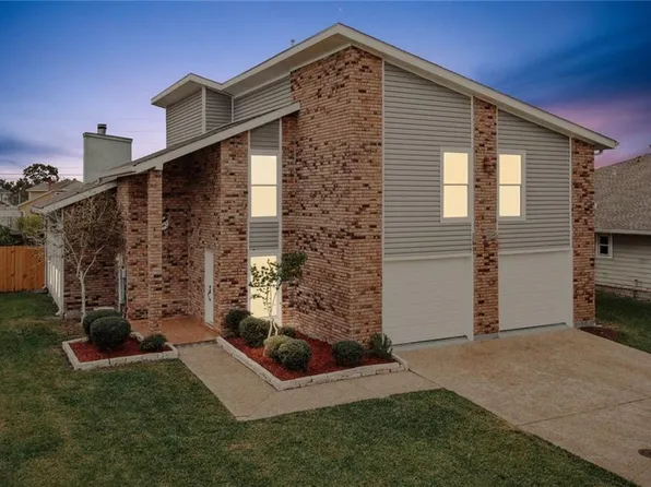 3900 Lake Arrowhead Dr, Harvey, LA 70058