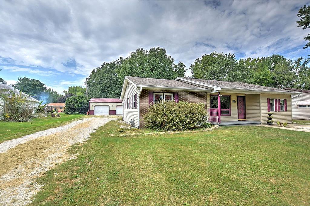 415 N Lincoln St, Cerro Gordo, IL 61818 Zillow
