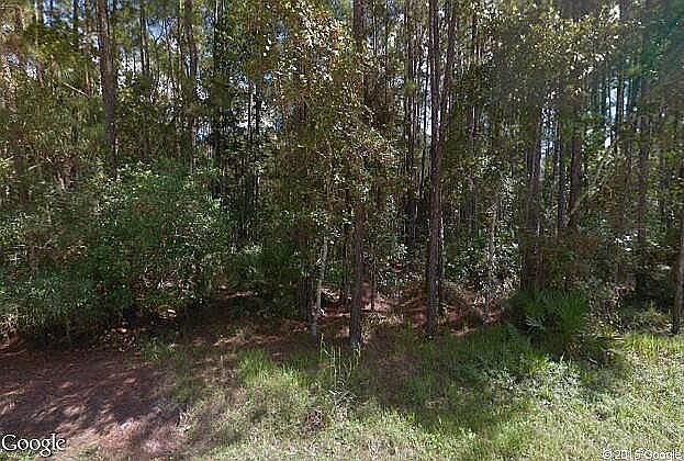 22 35 E Pkwy - Wooded Lot