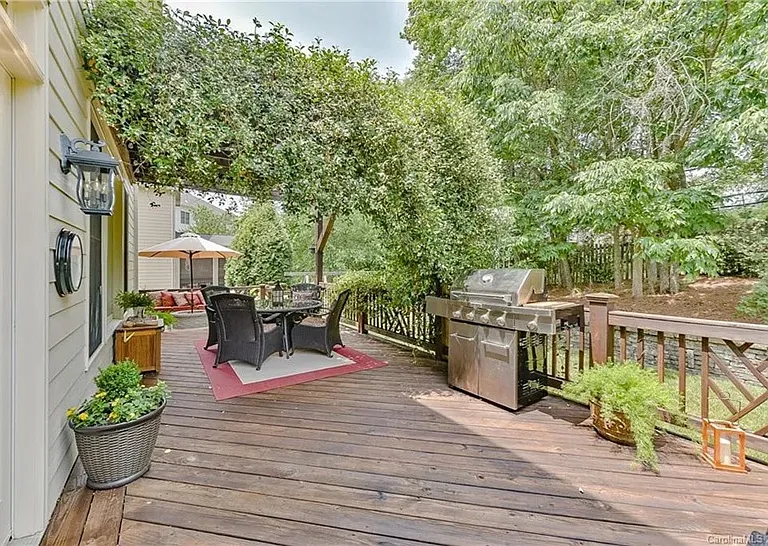 2531 Arden Gate Ln — Photo 26