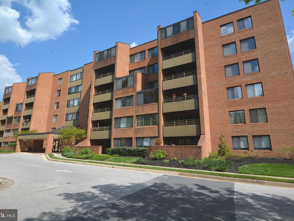 1st image of 2 Southerly Ct APT 307