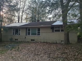 315 Loma Dr, Akron, OH 44319