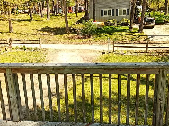 2nd image of 11327 Hemlock Ave