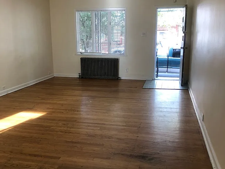 181 Anderson St — Photo 3