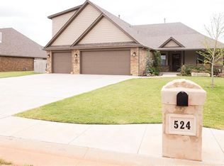 524 Elm St NW, Piedmont, OK 73078