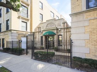 Wilson Court - 1901 W Wilson Ave, Chicago, IL 60640