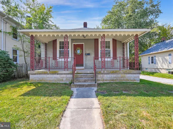 215 Westminster Ave, Hanover, PA 17331