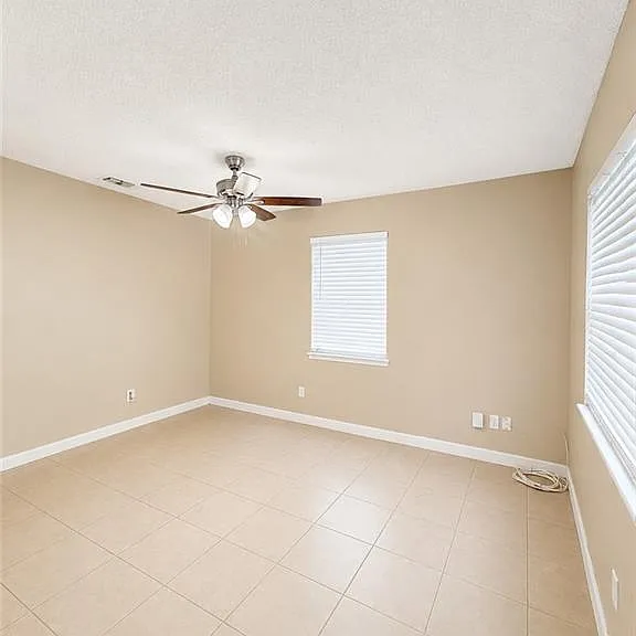 1010 El Recreo Cir — Photo 4