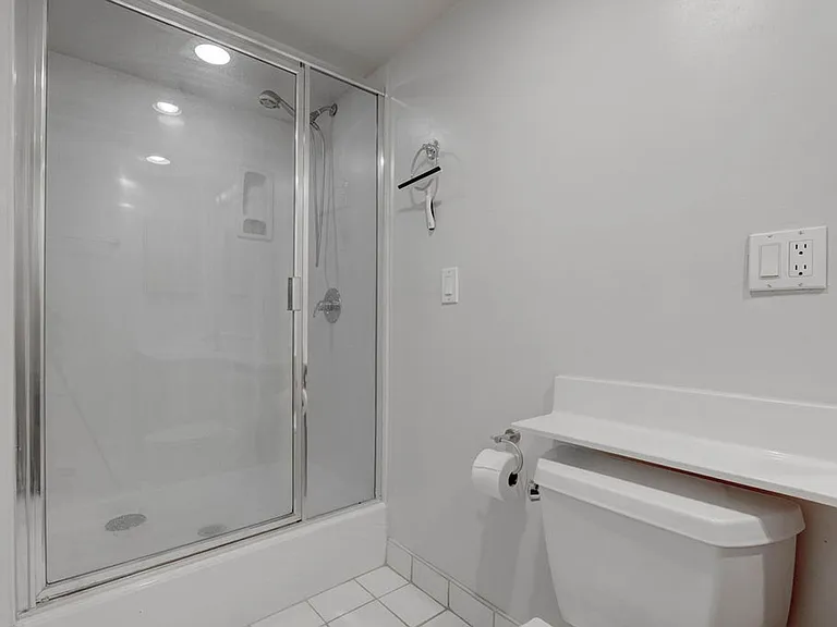 3111 Bel Air Dr #3A — Photo 33