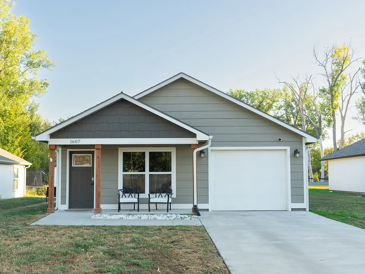 3 bed, 1261 sqft, $1,780 — Photo 2