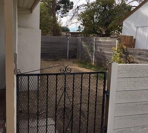 3rd image of 1732 Howard Ave
