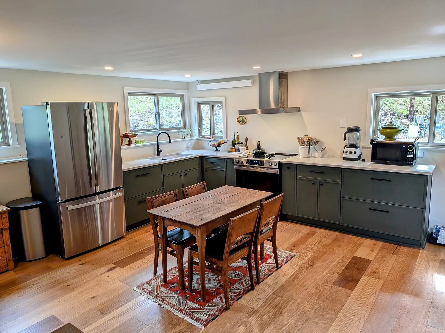 1 bed, 650 sqft, $1,925 — Photo 2