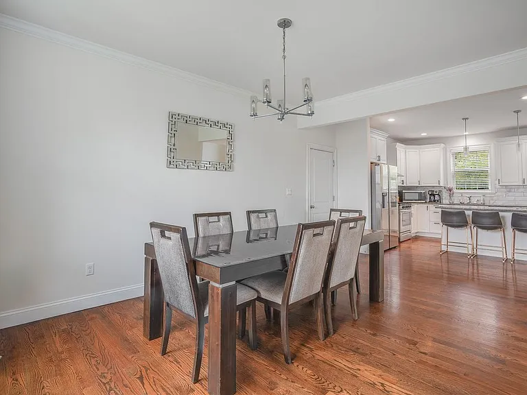 149 Stratford Dr — Photo 15