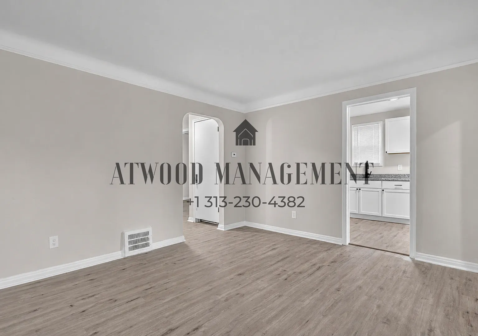 This beautifully updated 3-bedroom, 1-bath single-family home is ready for move-in! — Photo 4