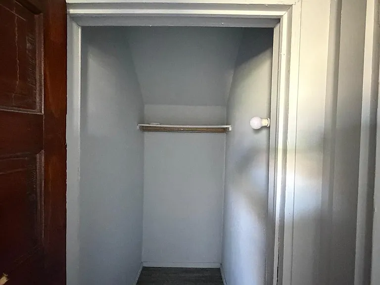 716 Robinson St #B — Photo 12