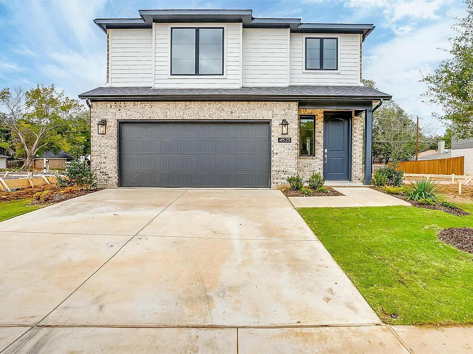 4532 Hogans Alley Dr
