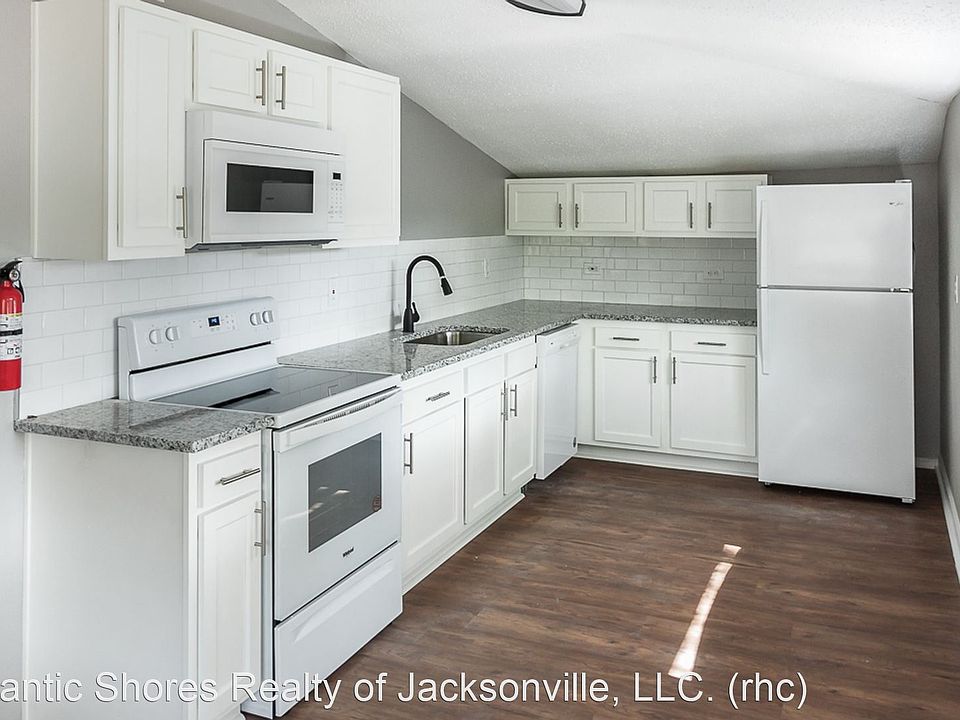 1st image of 2770 College St Unit B