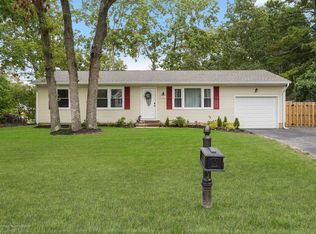 131 Reef Ave, Manahawkin, NJ 08050