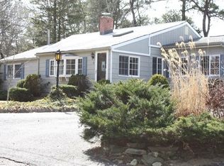 10 Madison Ave, Hampton Bays, NY 11946