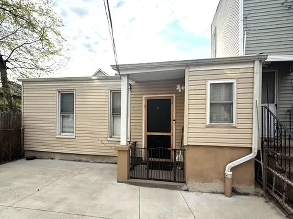 321 John St #1R, Harrison, NJ 07029